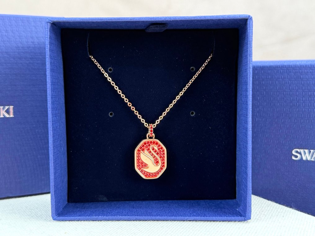 Swarovski - Figurita - Ketting Swan Red Crystal - Cristal #2.1