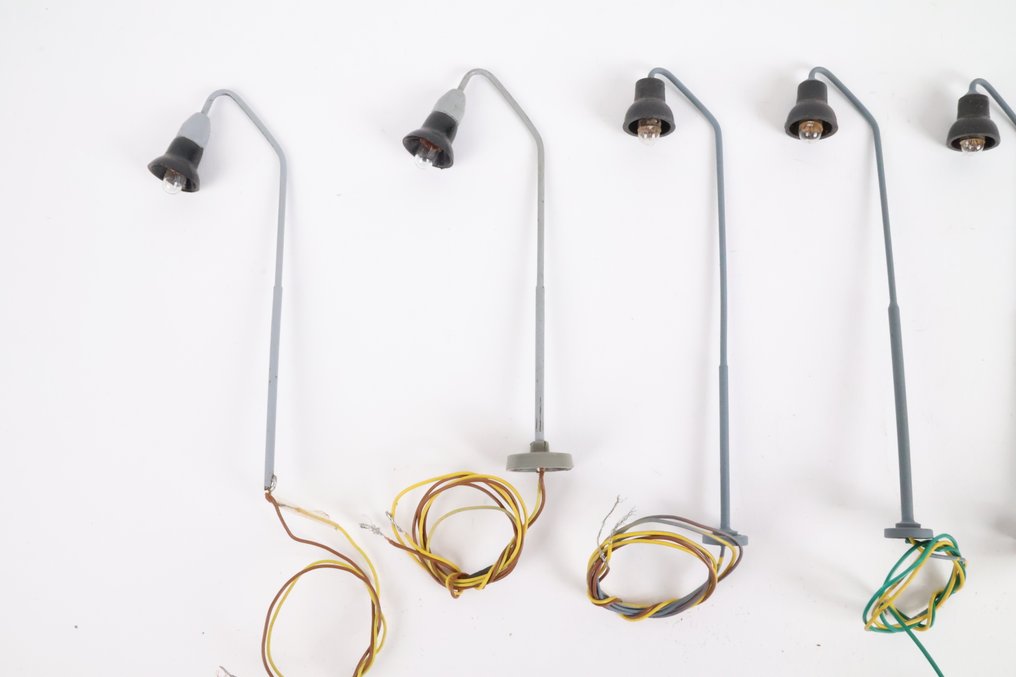 Beli/ andere merken 1 - Oświetlenie modelu kolejowego (14) - Latarnie z mosiężną podstawą. #2.1