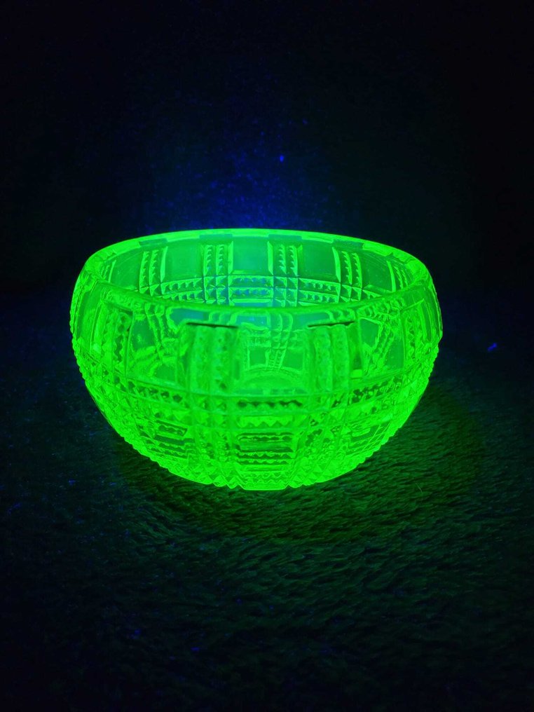 Μπολ - Γυαλί ουρανίου #1.0