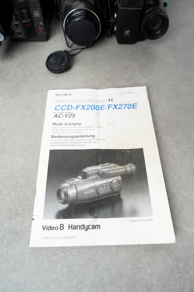 Sony CCD-FX270E // AF-CCD // Panasonic MC10 // Philips VKR6830 // JVC GR-AX7 Κάμερα S-VHS-C, Κάμερα Video8 #3.2