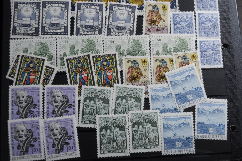 Austria  - Large collection including, among others, many Postfris, blocks of 4, quantities, series, and much #3.2