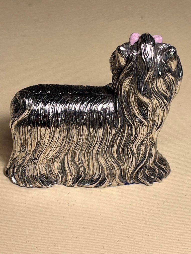 Brumal - Szobor, Yorkshire Terrier  in Argento 925 con fiocco smaltato rosa - 7 cm - Argento laminato #2.1