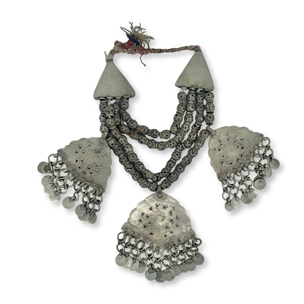 A 20. század eleji afgán/kuchi alacsony minőségű ezüst nagy méretű nyaklánc. - 400 g #4.3