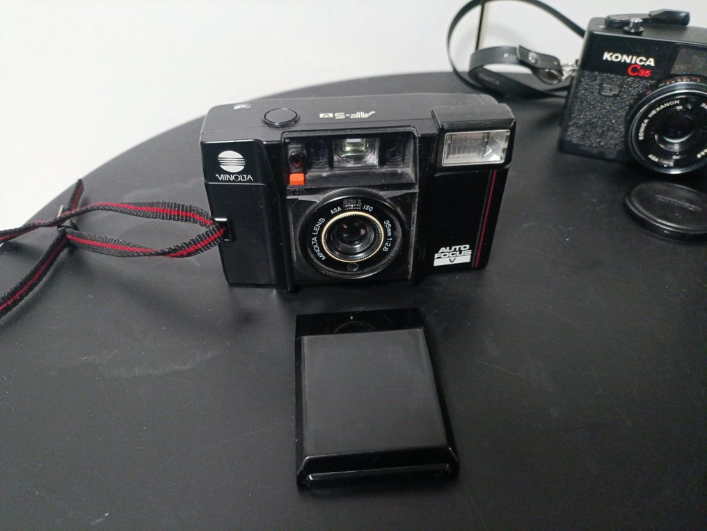 Konica, Minolta, Porst, Sucherkamera, Konvolut C35 / AF-SV / Hi-matic SD / 135E Câmera com visor #1.0