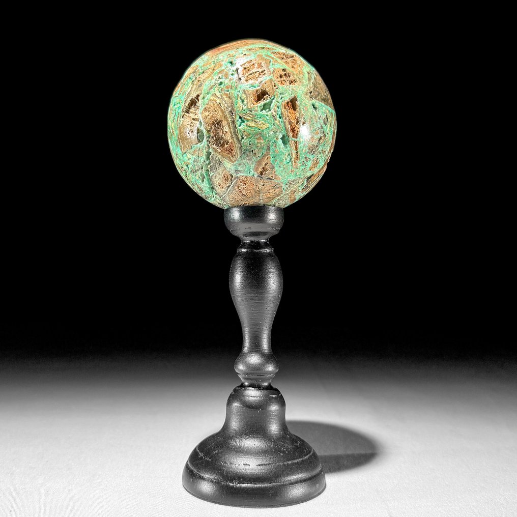 NO RESERVE PRICE - Wonderful set of 3 Green Smithsonite Spheres on custom stands- 1500 g - (3) #3.2