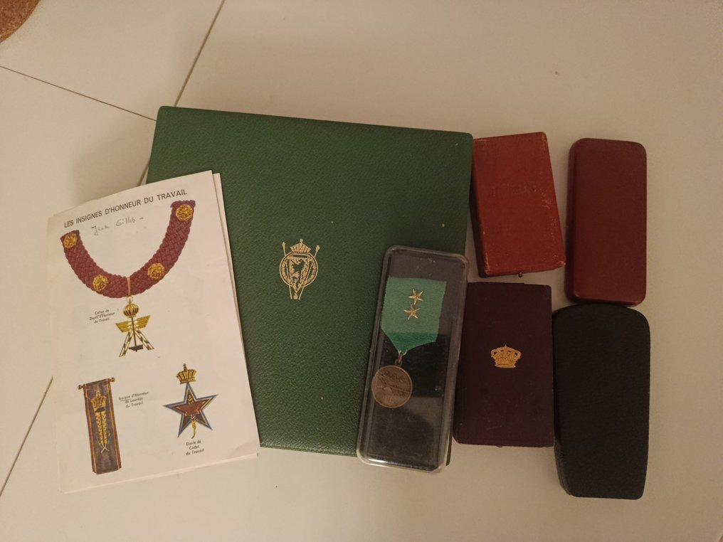 比利时 - 军事勋章 - 大量比利时勋章——劳动荣誉院长项链+奖章+盒子 #1.0