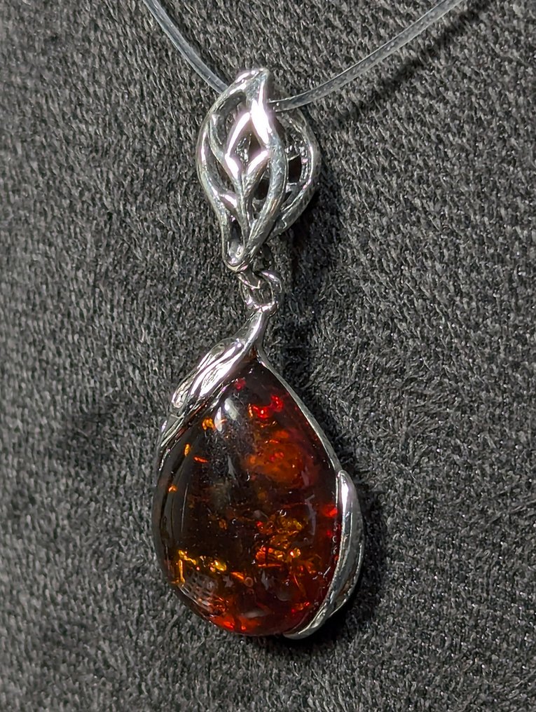 卓越的925银吊坠，配以天然波罗的海琥珀，来自瑞典。 - 墜飾 #1.0