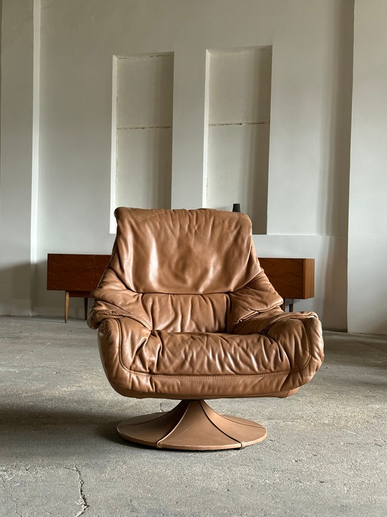 Leolux - Karosszék - Tulipán - Bőr #3.2