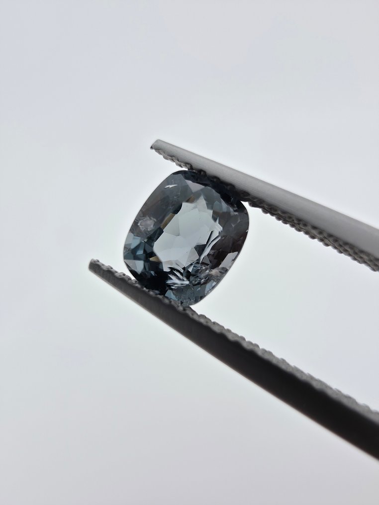 Nincs minimálár Kék, Szürke Spinell - 1.42 ct - Antwerpeni Drágakővizsgálati Laboratórium (ALGT) #1.0