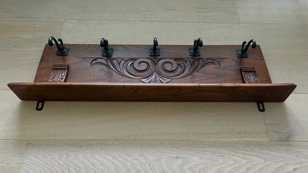 衣帽架 - 橡木 - 手工雕刻的衣帽架 #2.1
