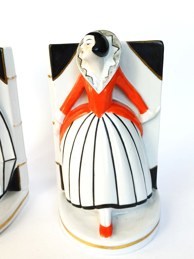 Kirjatuet (2) - Posliini - Pierrot, Pierrette #1.0