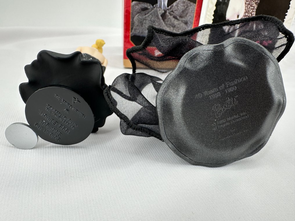 Διακοσμητικό στολίδι (2) - Hallmark Keepsake – Barbie Ornaments – Solo in the Spotlight 1995 & 40th Anniversary 1999 - Ηνωμένες Πολιτείες #4.3