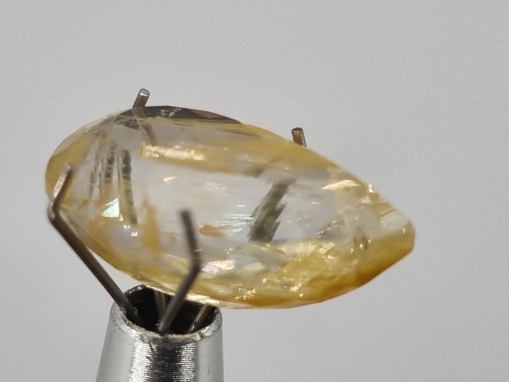 Ingen reservasjonspris - 1 pcs Fargeløs Topas - 9.58 ct - GEM-TECH Istituto Gemmologico #1.0