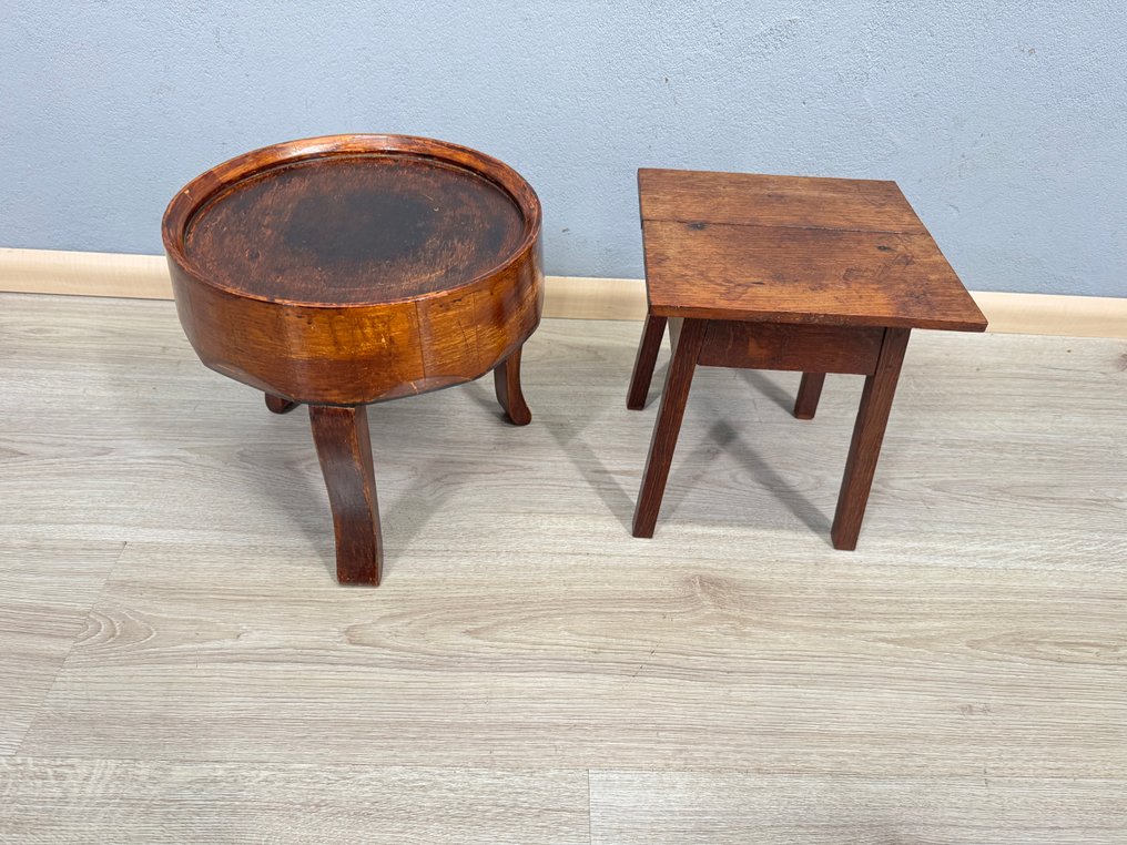 Twee karaktervolle plantentafels – authentieke charme in compact formaat - Plant table - Wood - characterful plant stand #2.1