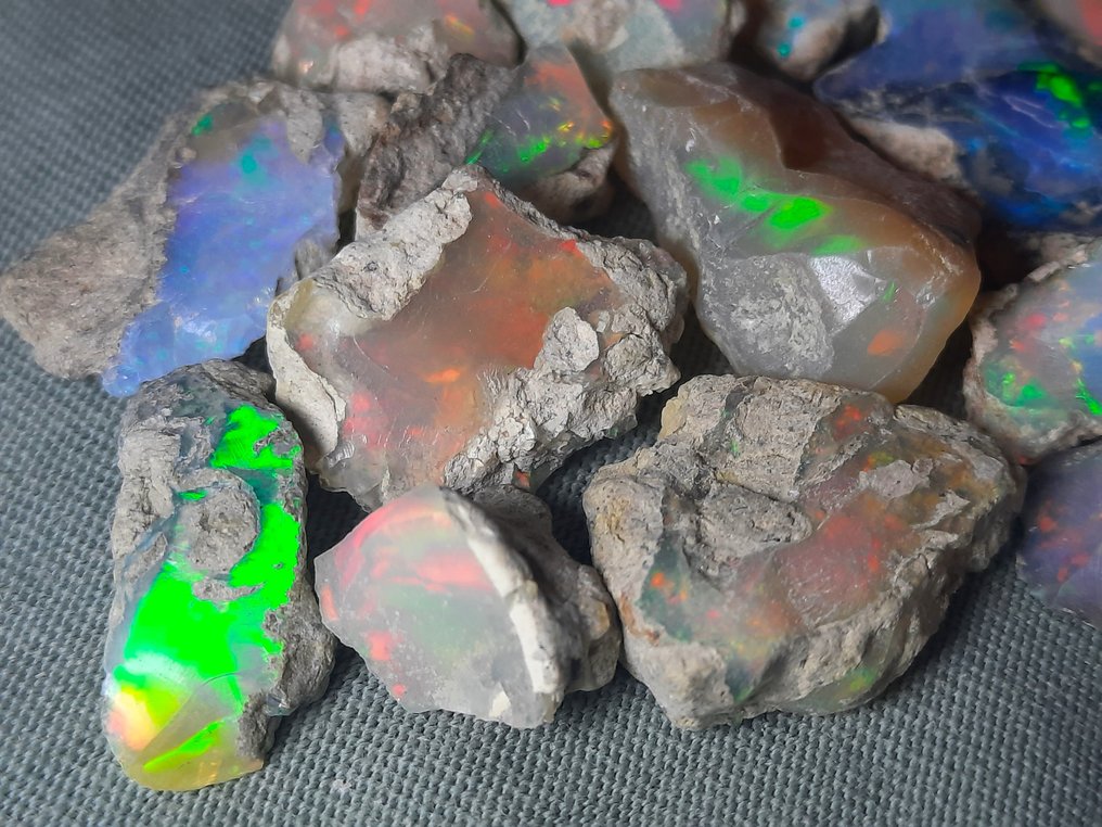 49,8 cts - luonnollinen opaal Karkea- 9.96 g #1.0