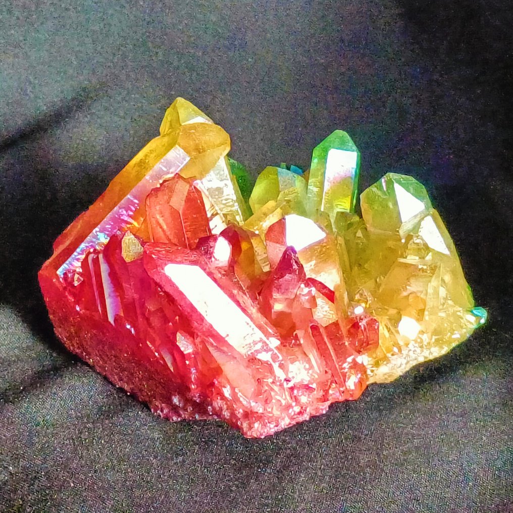 Aura Quartz Crystal Cluster (Laboratory Treated) Crystal on matrix - Height: 140 mm - Width: 120 mm- 767 g #2.1