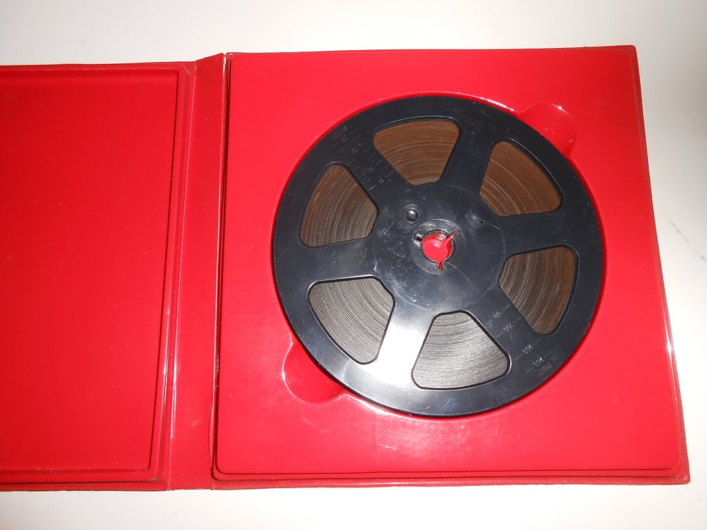 Micky Maus 14 ταινίες 8 mm & 5 διάφορα αντικείμενα εμπορίου. #2.1