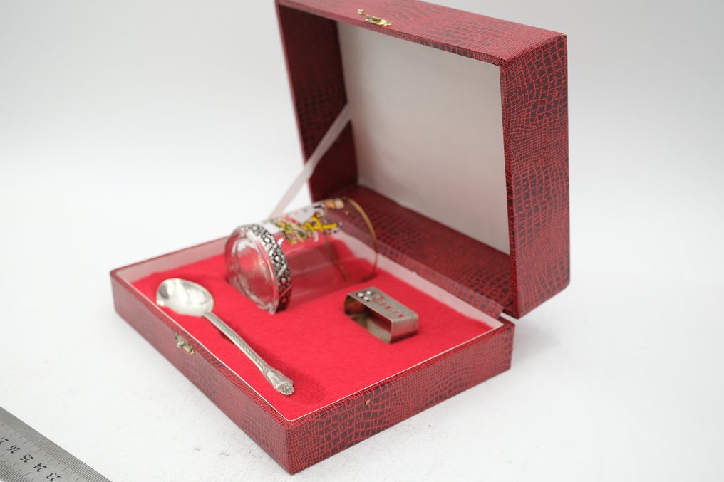 Figure - Cup napkin ring and spoon  (3) - .833 silver #1.0