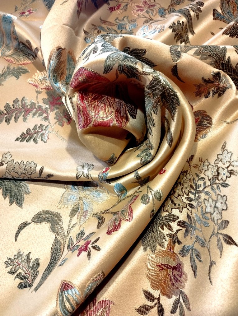 SAN LEUCIO - Ρεγίνα Μαρθάρα Σάβοια - Τραπεζομάντηλο - 2.8 cm - 2.8 cm - τραπεζομάντηλο για 12 άτομα #2.1