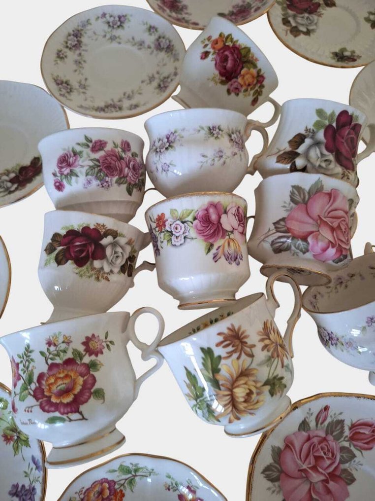 Royal Windsor, Rosina, Elizabethan - Cup and saucer (20) - Porcelain, Bone china #2.1