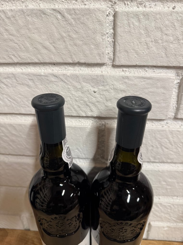 2003 Taylor's - Vintage Port - Εμφιαλώνεται σε 2005 -  Πόρτο  - 2 Bottles (0.75L) #2.1