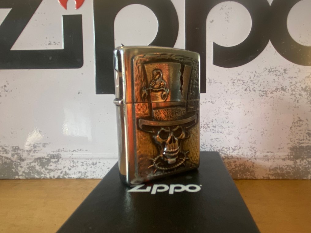 Zippo - TÊTE DE MORT CHAPEAU - Ingen reservasjonspris - Lighter - Stål (rustfritt stål), Messing #2.1