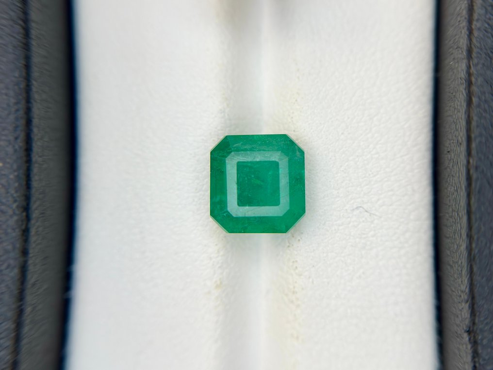 沒有保留價 - 1 pcs  綠色 祖母綠  - 3.26 ct - Bellerophon Gemlab - 仅限稀有次要油 #1.0