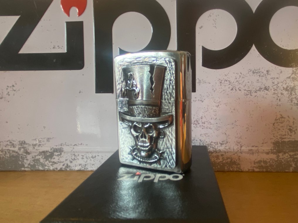 Zippo - TÊTE DE MORT CHAPEAU - Ingen reservasjonspris - Lighter - Stål (rustfritt stål), Messing #1.0