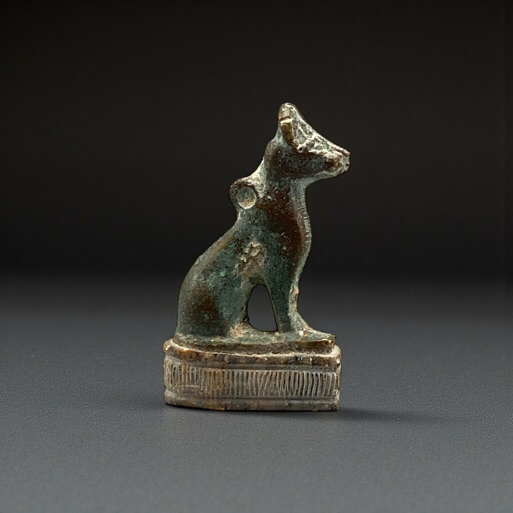 Αντίγραφο της αρχαίας Αιγυπτιακής Χάλκινο άγαλμα, καθήμενη θεά γάτα Μπαστέτ.  (χωρίς τιμή ασφαλείας) #2.1