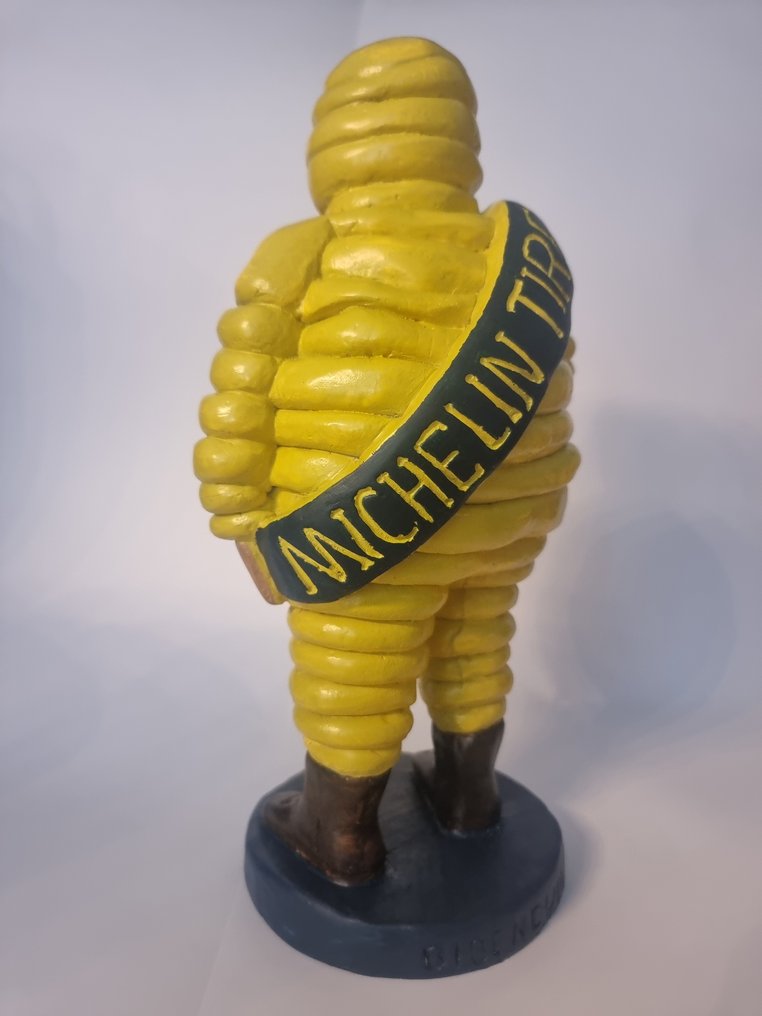 Bibendum - Statue en plâtre figurative #2.1