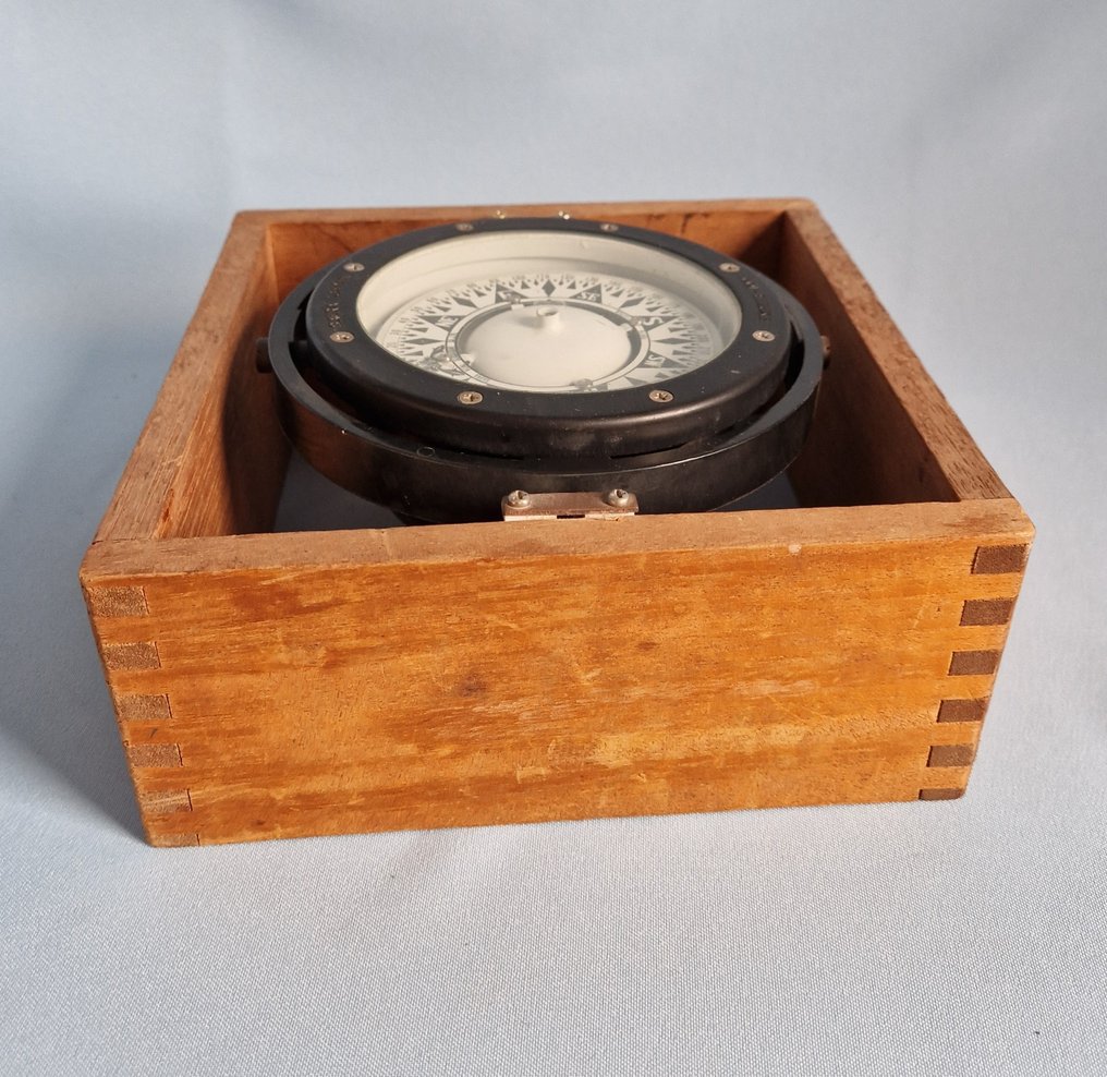 Kompassi - Messinki, Lasi - Seisakusho Co Ltd / Saura Keiki - merikarttakompassi #1.0