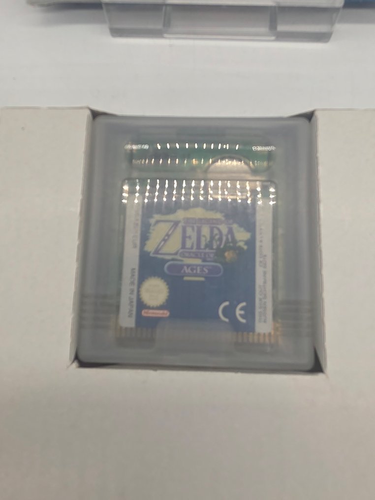 Nintendo - Gameboy Color - - Extremely Rare - GBC - EUR - THE LEGEND OF ZELDA: Oracle of ages- boxed with - Video game - In original box #1.0