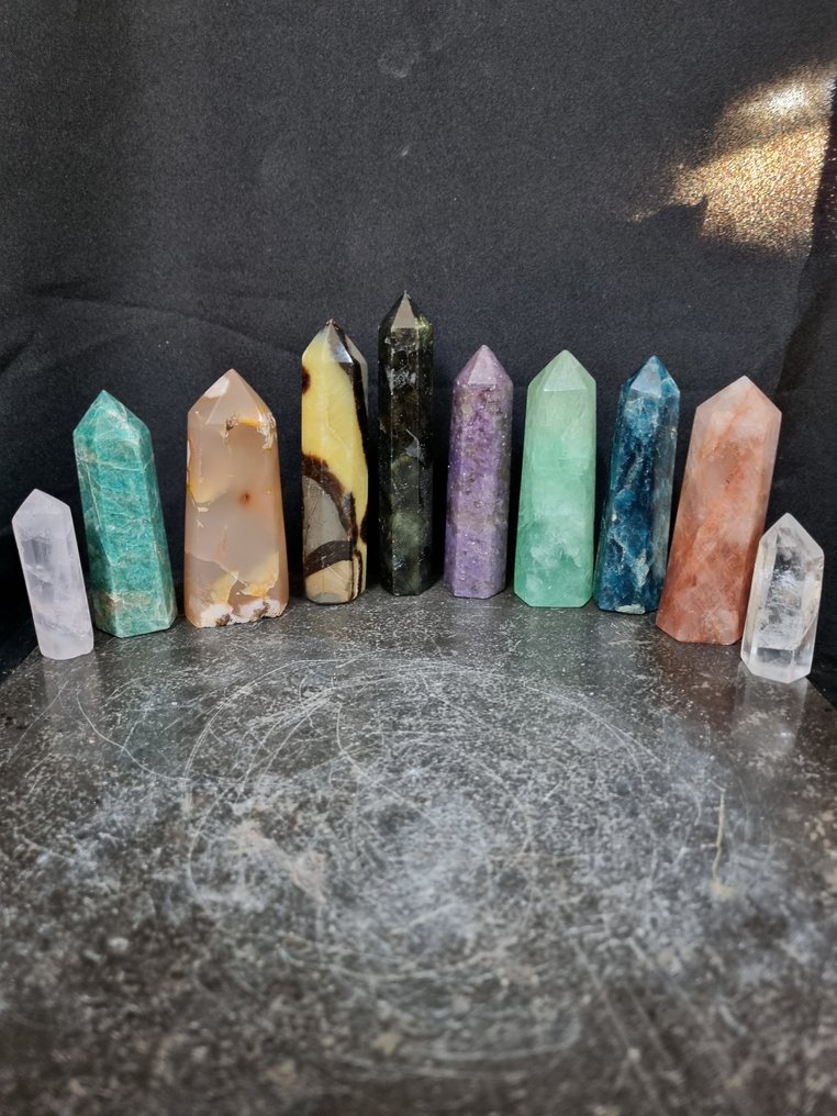 10 puncte de cristal, minerale diferite 12,1 - 5,7 cm - Punct de cristal- 1058 g - (10) #1.0