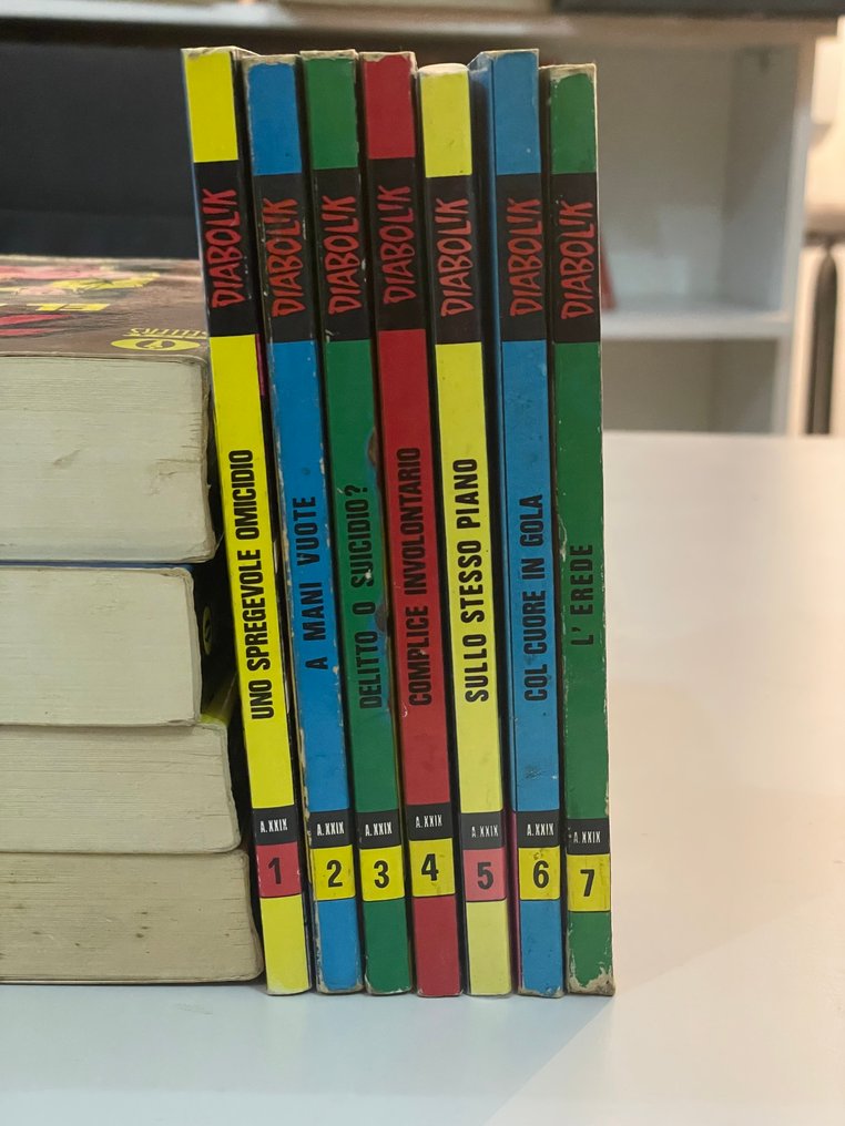 Diabolik anno XXIX (1990) nn.1-7, anno XXX (1991) nn.1-7, anno XXXI (1992) nn.1-7, anno XXXII (1993) nn.1-7, - Diabolik - 37 Complete series - First edition - 1990/1994 #1.0