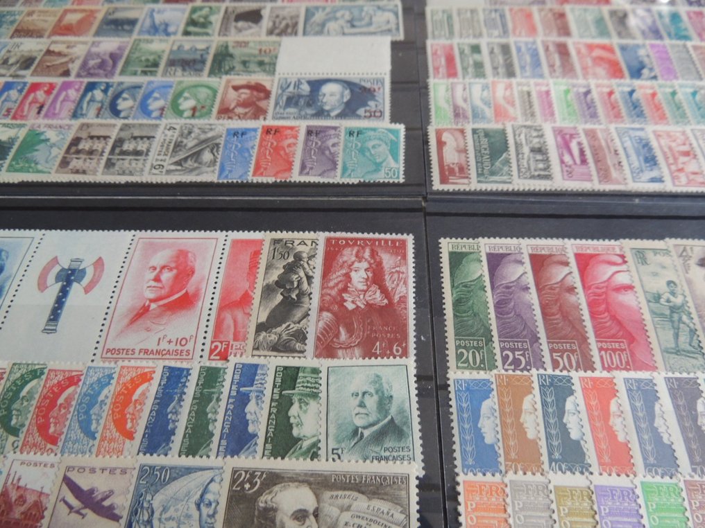 Frankrijk 1940/1945 - Volledig ensemble Yvert # 419/747 nieuw ** #1.0