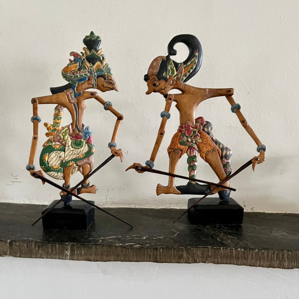 Twee Wajang kelitik poppen - 塑像 - 印度尼西亚  (没有保留价) #1.0