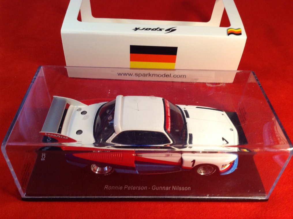 Spark 1:43 - Αγωνιστικό αυτοκίνητο μοντελισμού - ref. #SG376 B.M.W.3.5 CSL Turbo Gr5 BMW Teamworks 6h Silverstone 1976 #1 Peterson/Nilsson - Εξαιρετική ποιότητα - Περιορισμένης έκδοσης - Δύσκολα βρίσκονται σήμερα - Γερμανική σειρά αριθμημένη #3.2