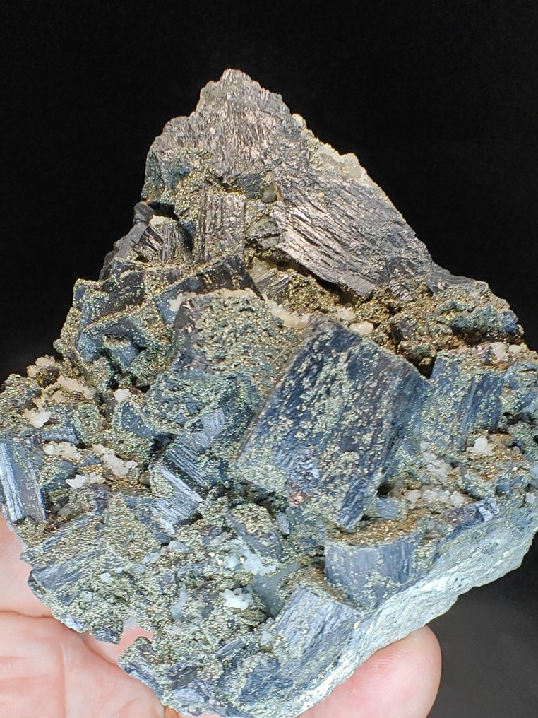 Enargite Pyrite Crystals on matrix - Height: 7 cm - Width: 8 cm- 488 g #1.0