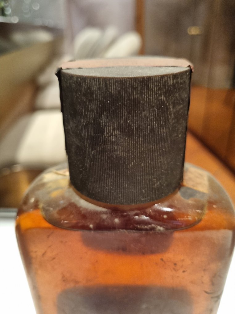 Old Crow 6 years old Traveler - 86 Proof - b. 1970s - 75cl #2.1