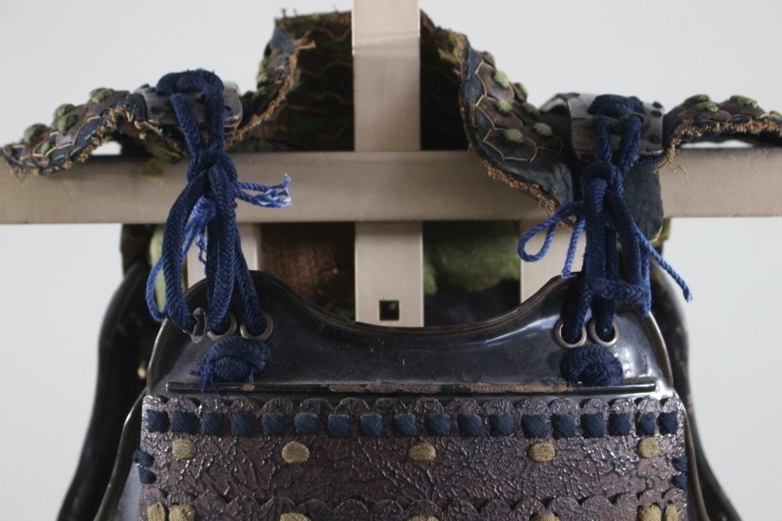 Armatura - Giappone - Tetsu Iyozane Due Piatti Dou : E3-109 Periodo Edo (1600-1868) #3.2