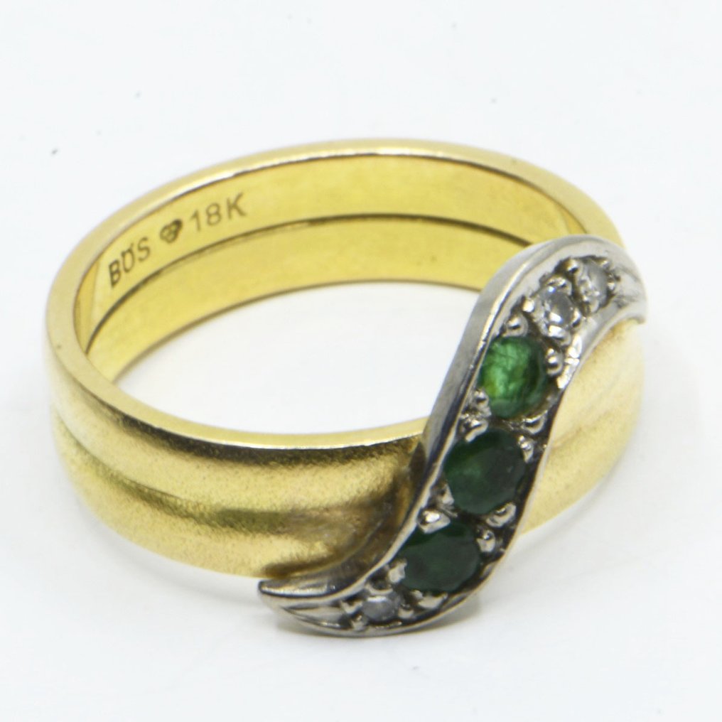 Ring - 18 karat Gull - 0.40ct. tw. Smaragd - Diamant #1.0