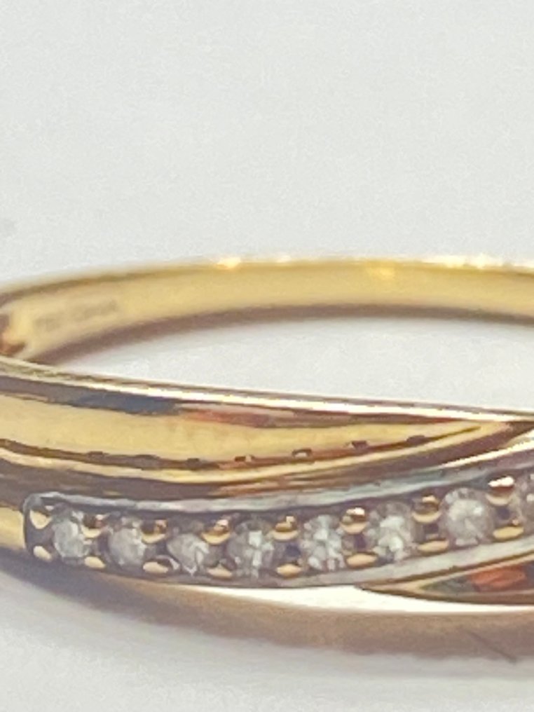 Ei pohjahintaa - Sormus - 18 kt. Keltakulta Timantti (Luonnollinen) #1.0