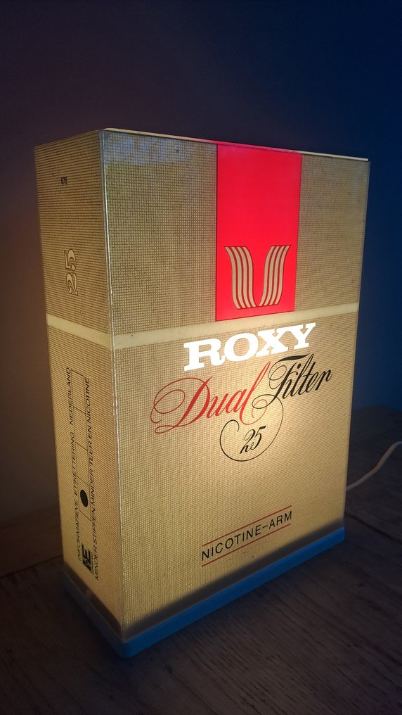 Διπλό φωτιστικό Roxy. - Διαφημιστική πινακίδα οπίσθιου φωτισμού - Πλεξιγκλάς #1.0