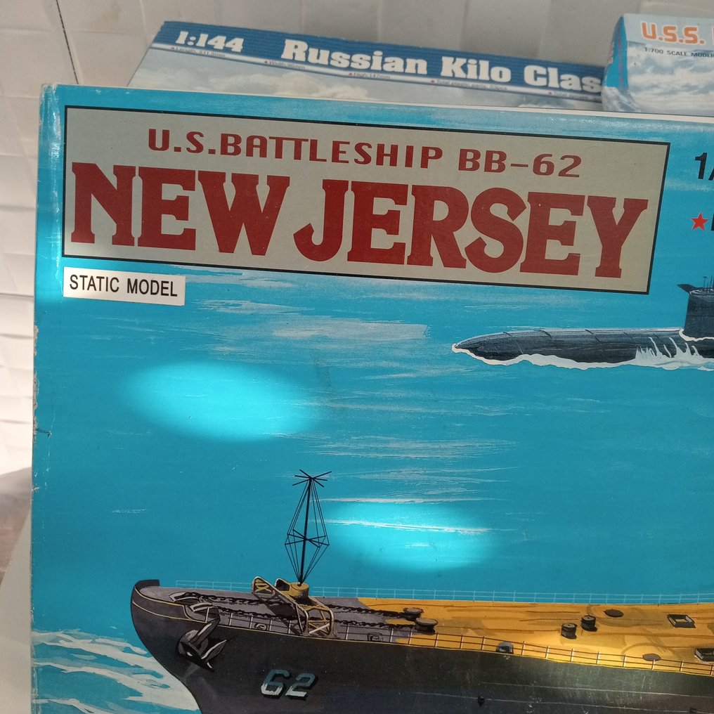 Different Brands - Toy assembly kit 4x Model Kits: Ships and Submarine - 2000-2010 - China #3.2