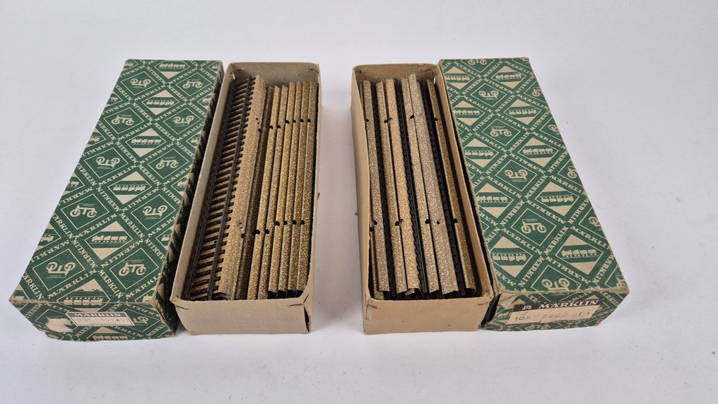 Märklin H0 - 3900 D - Spår för modelltåg (30) - 30x raka räls #3.2