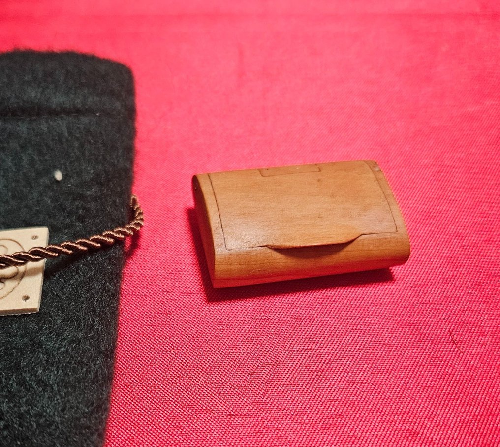 Antica Bottega Ghianda - Pillbox - Pear #1.0