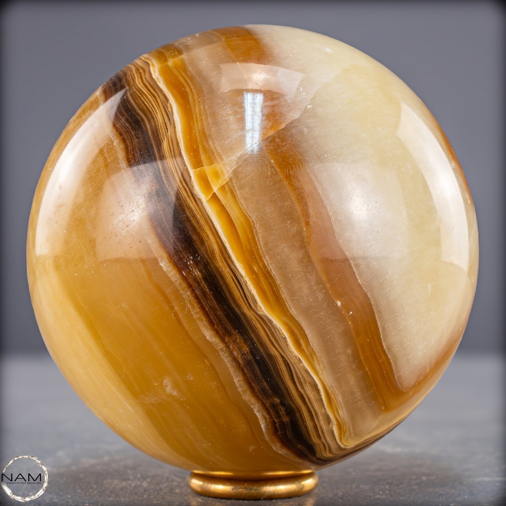 Majestic aragonite sphere The masterpiece of the Earth in golden-brown harmony.- 1195.81 g #2.1