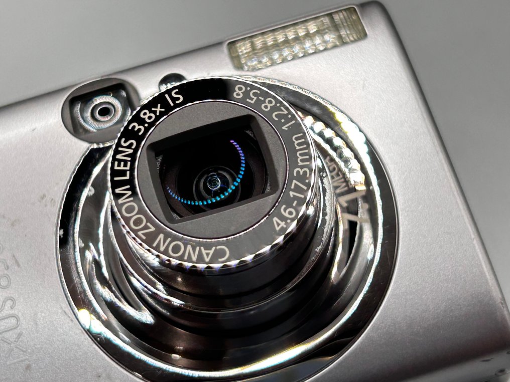 Canon Digital IXUS 850 IS – Compact premium grand-angle Digital camera #3.2