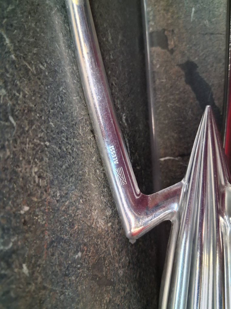 Alessi - Philippe Starck - Juicer - Juicy Salif - Aluminium #4.3