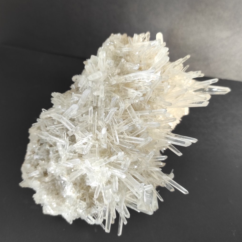 Quartz Crystals on matrix - Height: 8 cm - Width: 11 cm- 590 g - (1) #4.3